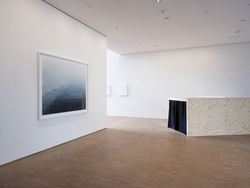 Ausstellungsansicht ‚together forever-macht euch die Erde untertan?‘ Foto: Gerald von Foris