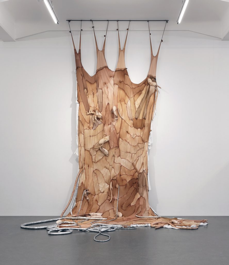 Simone Fezer In the Flesh 2.1(skins)